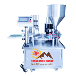 Máy chiết và dán hũ sữa chua Mã QM-CD01