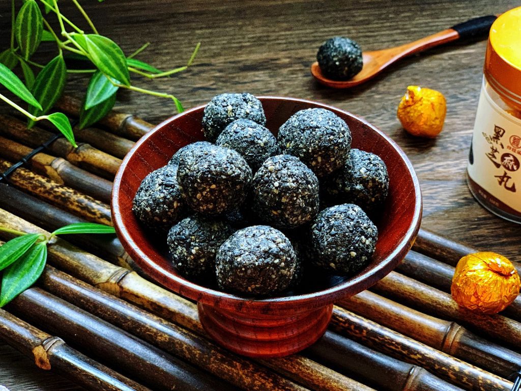 Mè đen là gì - Vừng mè đen có tác dụng gì - Ai nên dùng thì tốt 2 Mè đen dạng viên