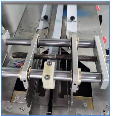 Bộ phận tạo túi của máy đóng gói thực phẩm