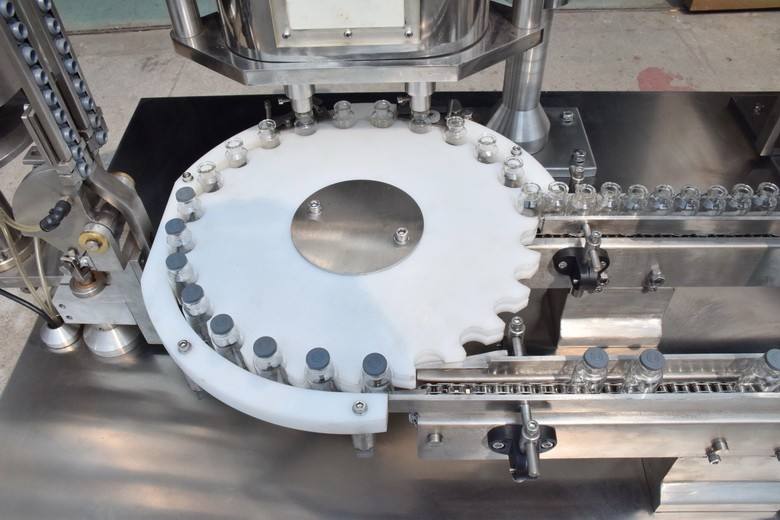 Hướng dẫn vận hành máy chiết rót và vệ sinh máy chuẩn (SOP)