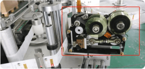 Bộ phận in dập nổi thông tin trên máy