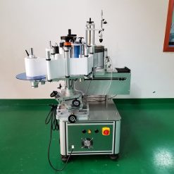 Mặt hông máy dán nhãn bán tự động 2 mặt chai