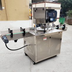 mặt sau của máy đóng nắp lon tiệt trùng tự động